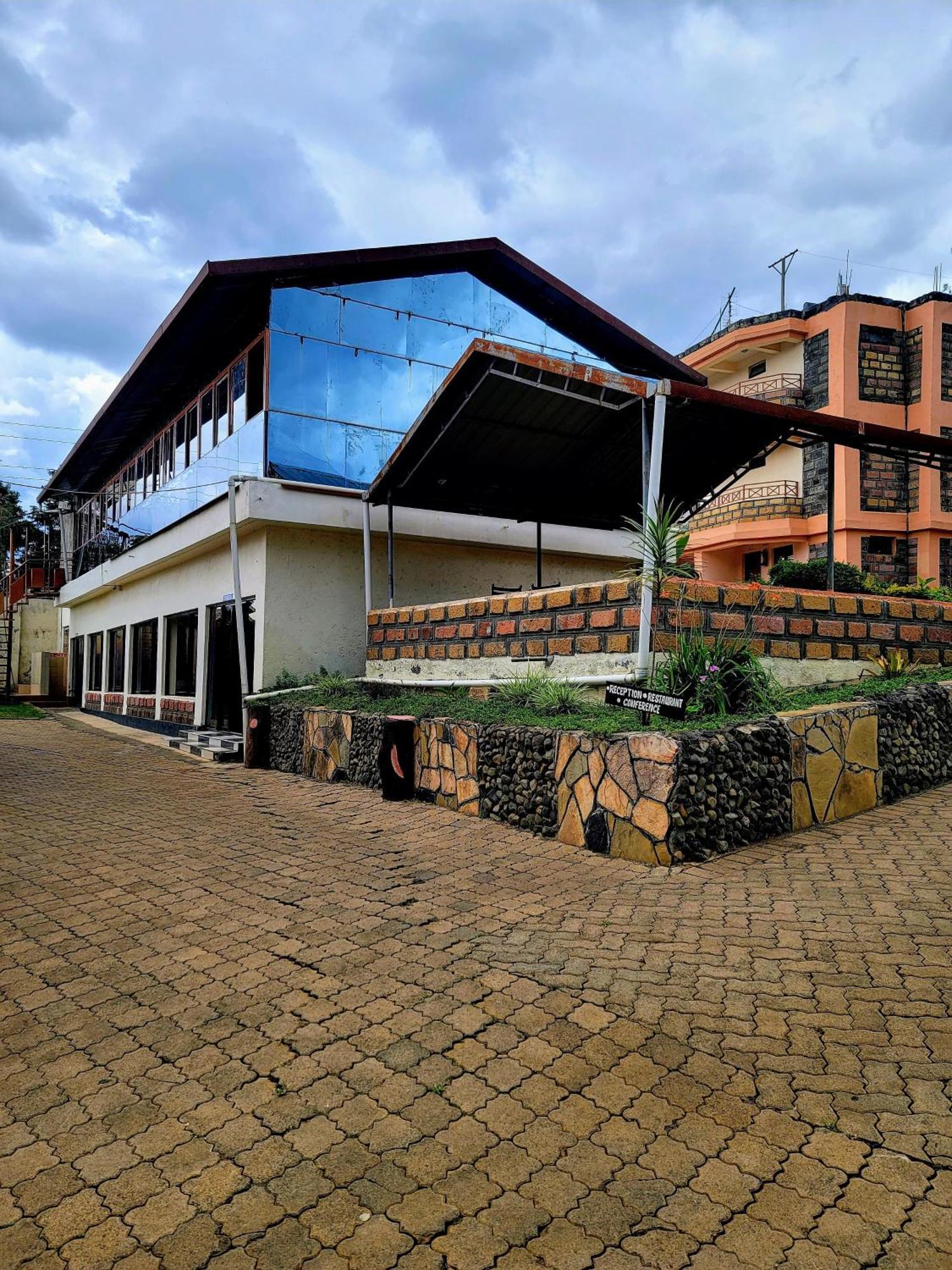 Apex Resort Nakuru Exterior foto