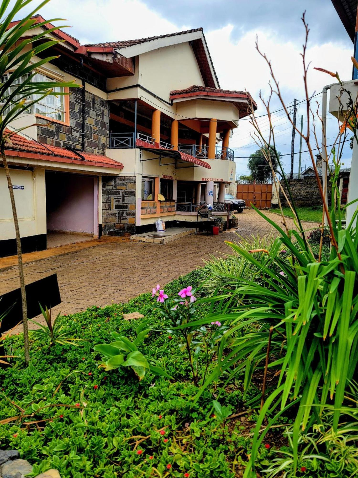 Apex Resort Nakuru Exterior foto